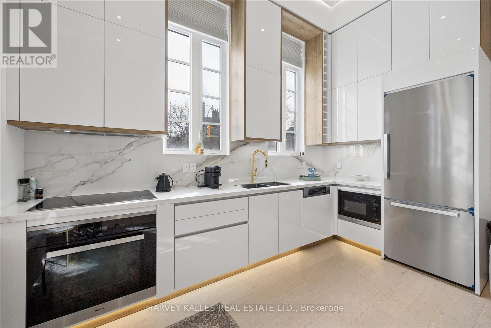 1202 Avenue Road, Toronto, Ontario  M5N 2G4 - Photo 10 - C12839520