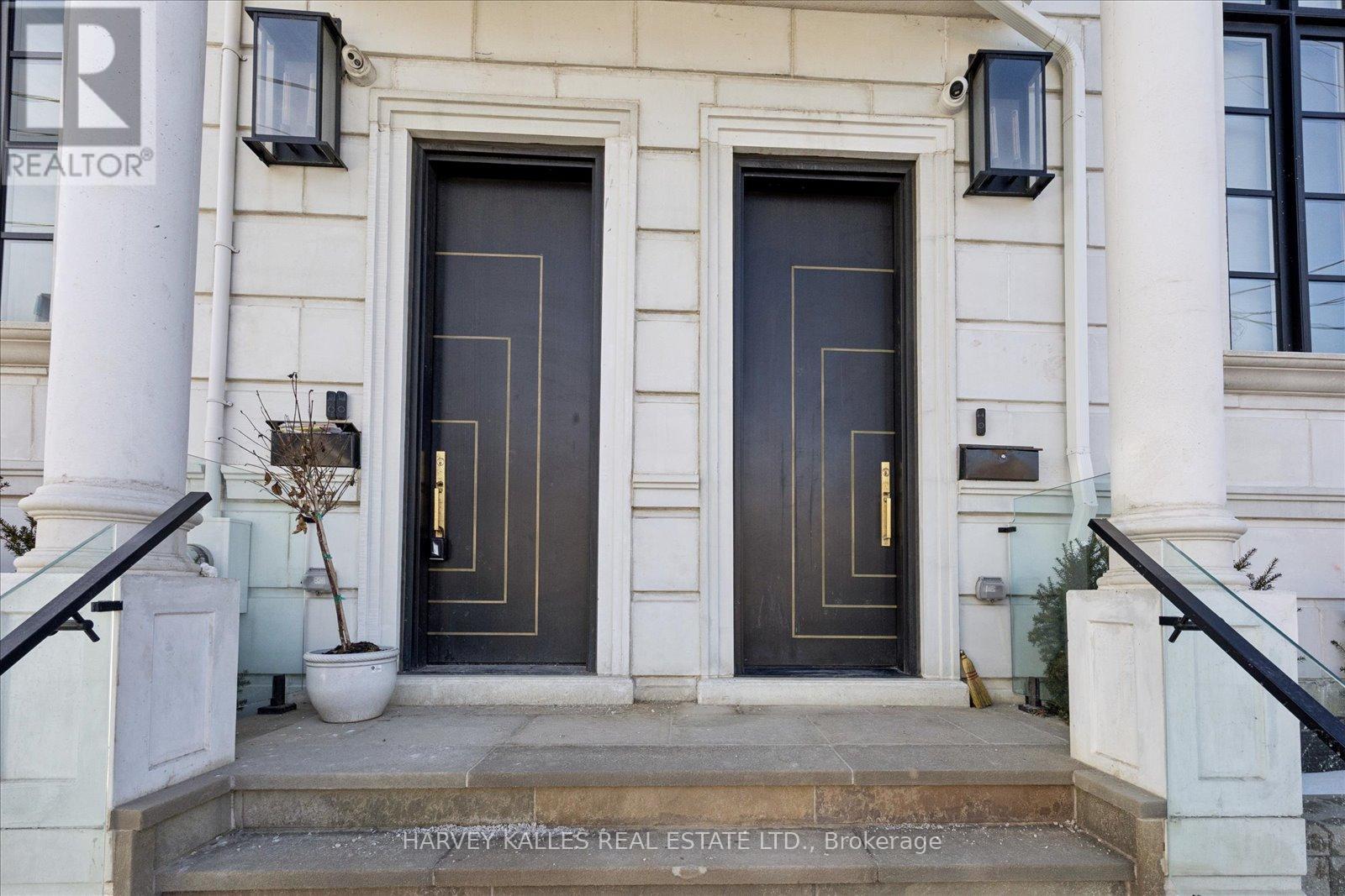 1202 Avenue Road, Toronto, Ontario  M5N 2G4 - Photo 3 - C12839520