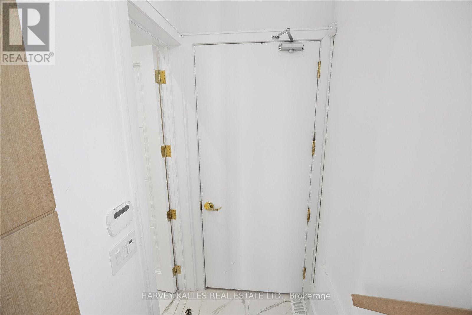 1202 Avenue Road, Toronto, Ontario  M5N 2G4 - Photo 5 - C12839520