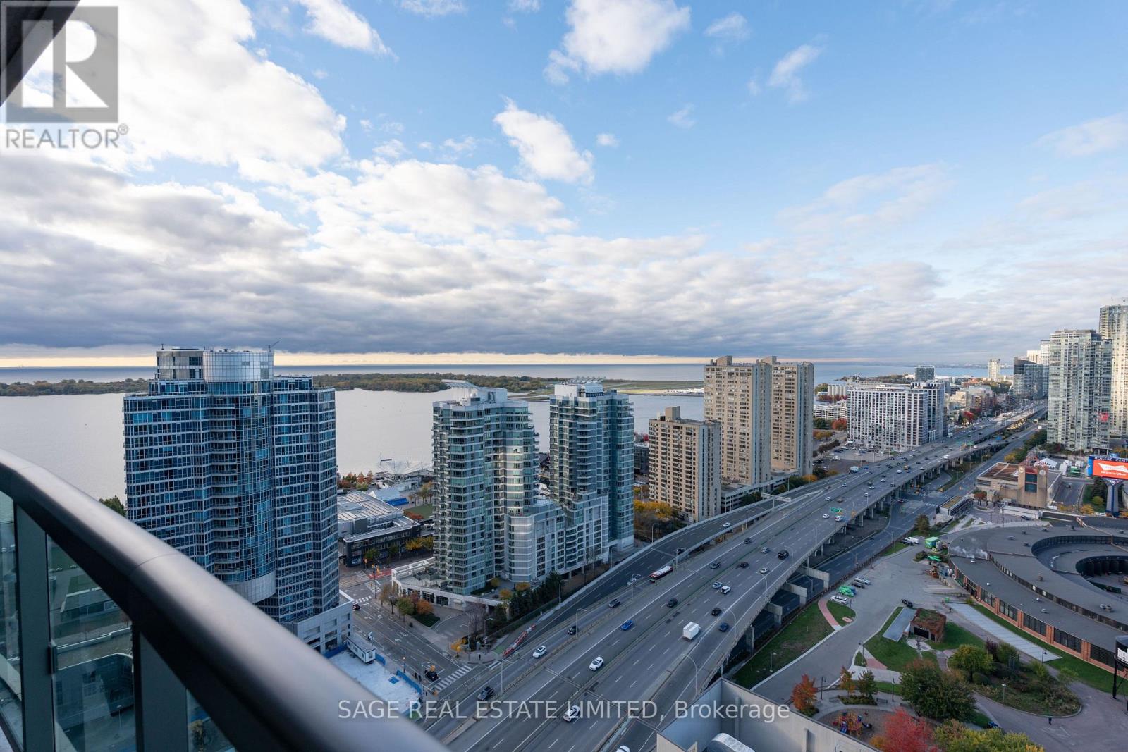 3712 - 19 Grand Trunk Crescent, Toronto, Ontario  M5J 3A3 - Photo 17 - C12839532