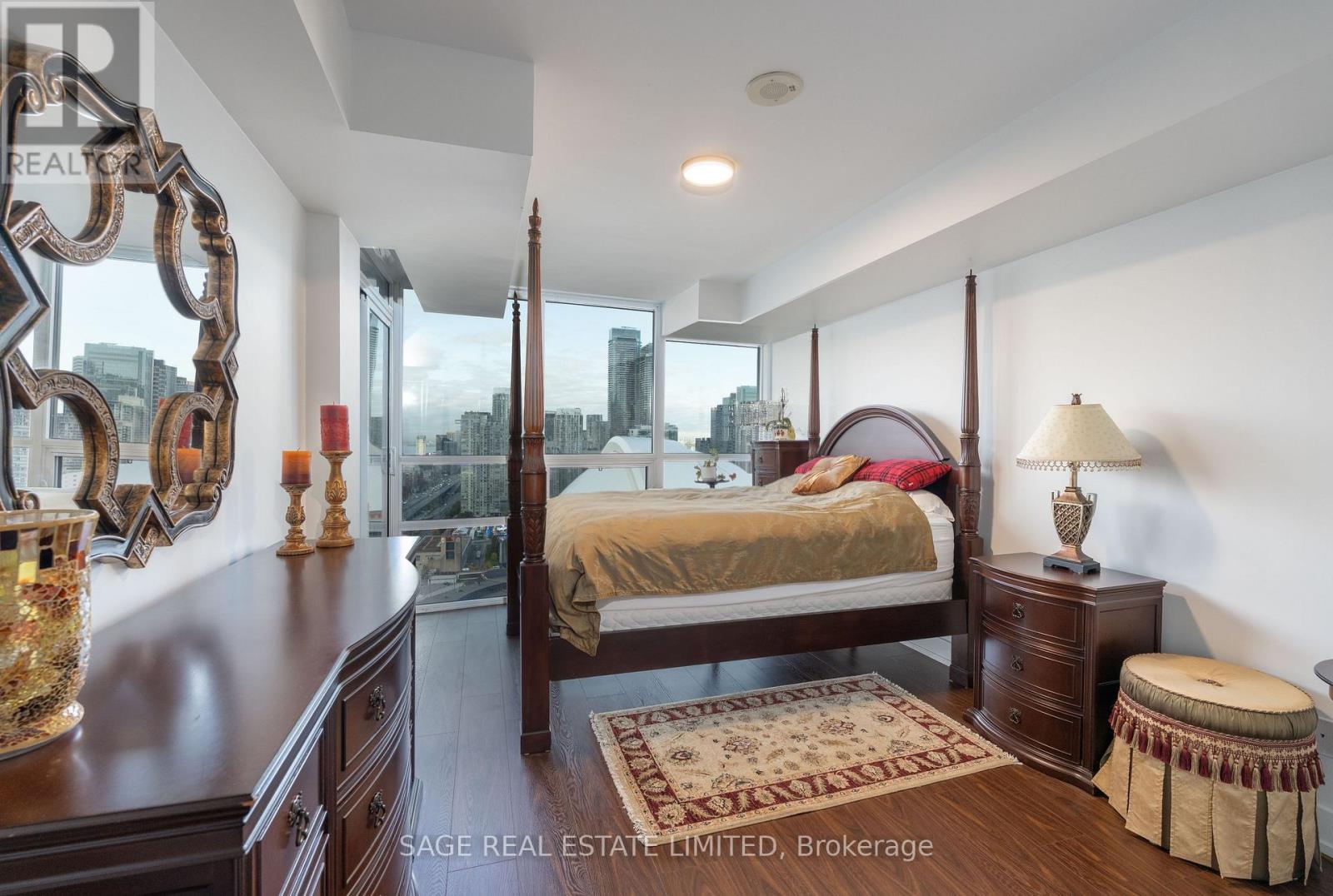 3712 - 19 Grand Trunk Crescent, Toronto, Ontario  M5J 3A3 - Photo 8 - C12839532