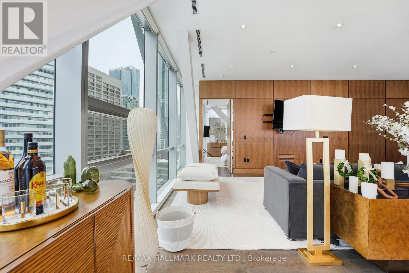 1301 - 39 Queens Quay E, Toronto, Ontario  M5E 0A5 - Photo 19 - C12839536