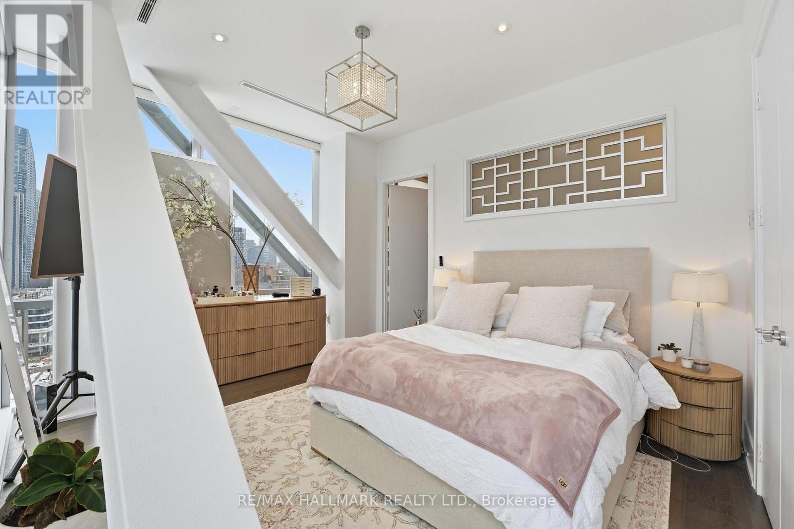 1301 - 39 Queens Quay E, Toronto, Ontario  M5E 0A5 - Photo 21 - C12839536