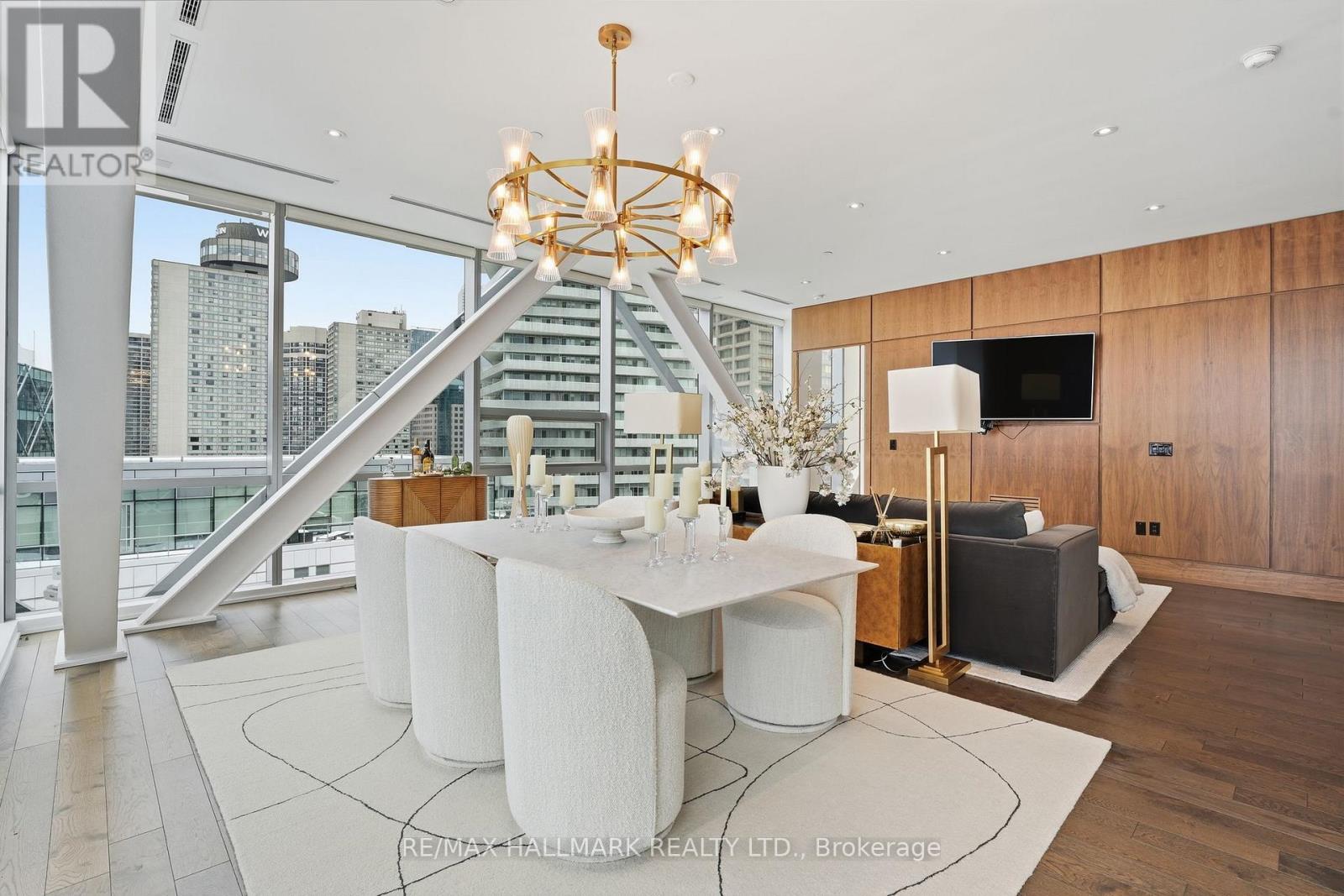 1301 - 39 Queens Quay E, Toronto, Ontario  M5E 0A5 - Photo 4 - C12839536