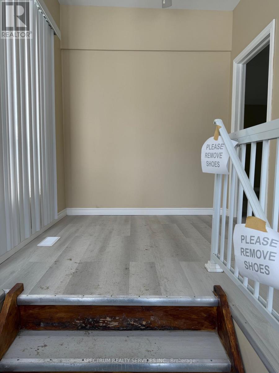 698 Sheppard Avenue W, Toronto, Ontario  M3H 2S6 - Photo 5 - C12839554