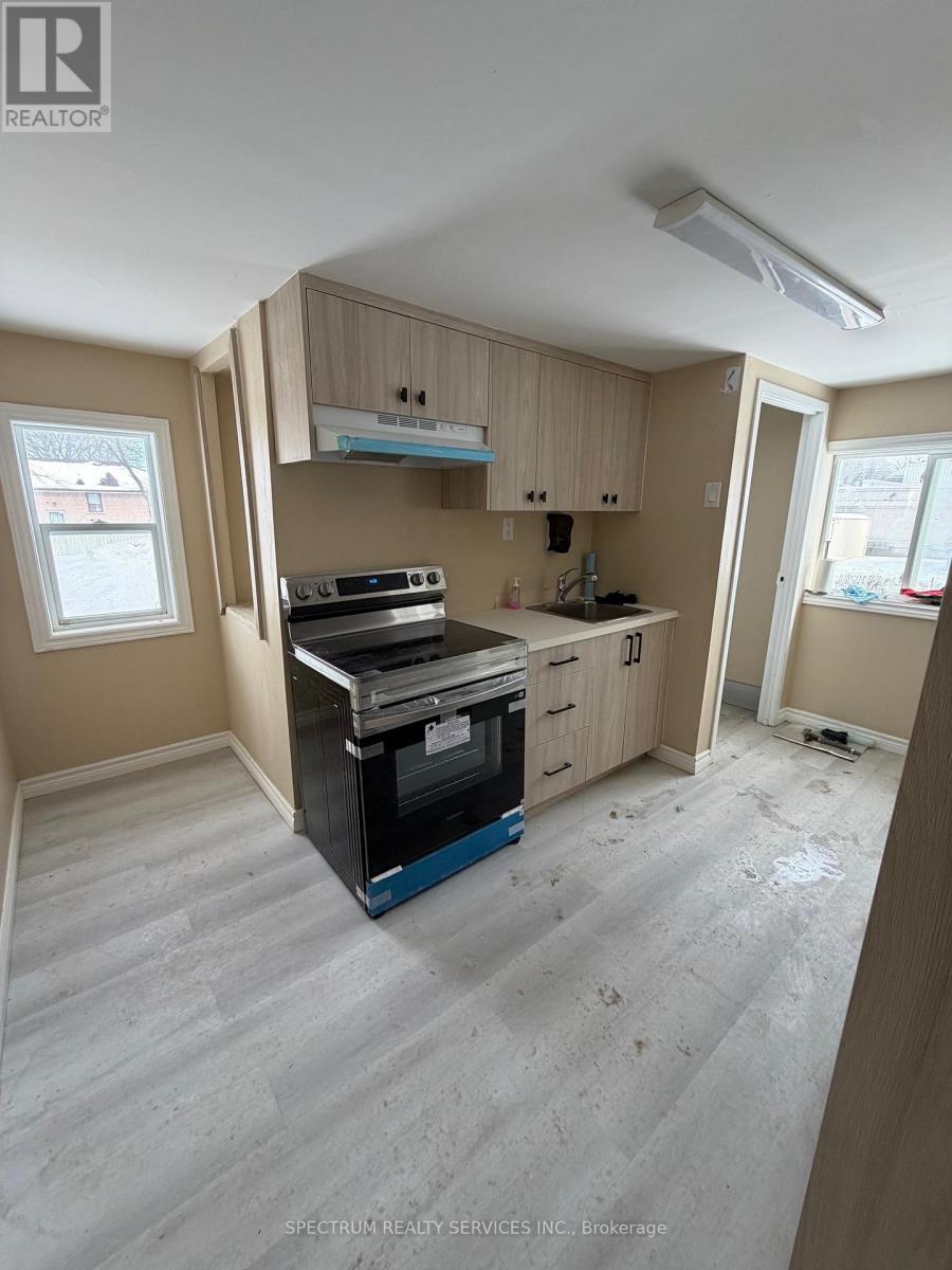 698 Sheppard Avenue W, Toronto, Ontario  M3H 2S6 - Photo 6 - C12839554