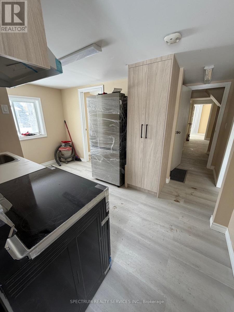 698 Sheppard Avenue W, Toronto, Ontario  M3H 2S6 - Photo 7 - C12839554