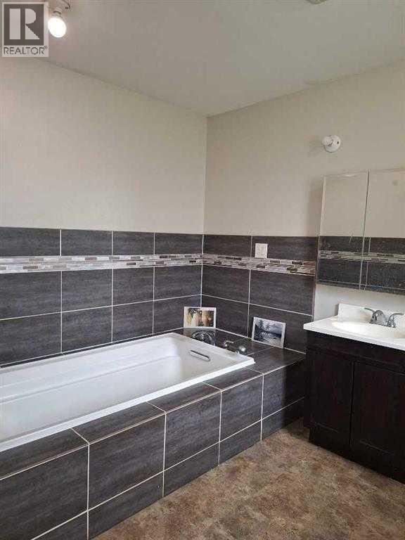 11215 55 Highway, Lac La Biche, Alberta  T0A 2C0 - Photo 11 - A2288201