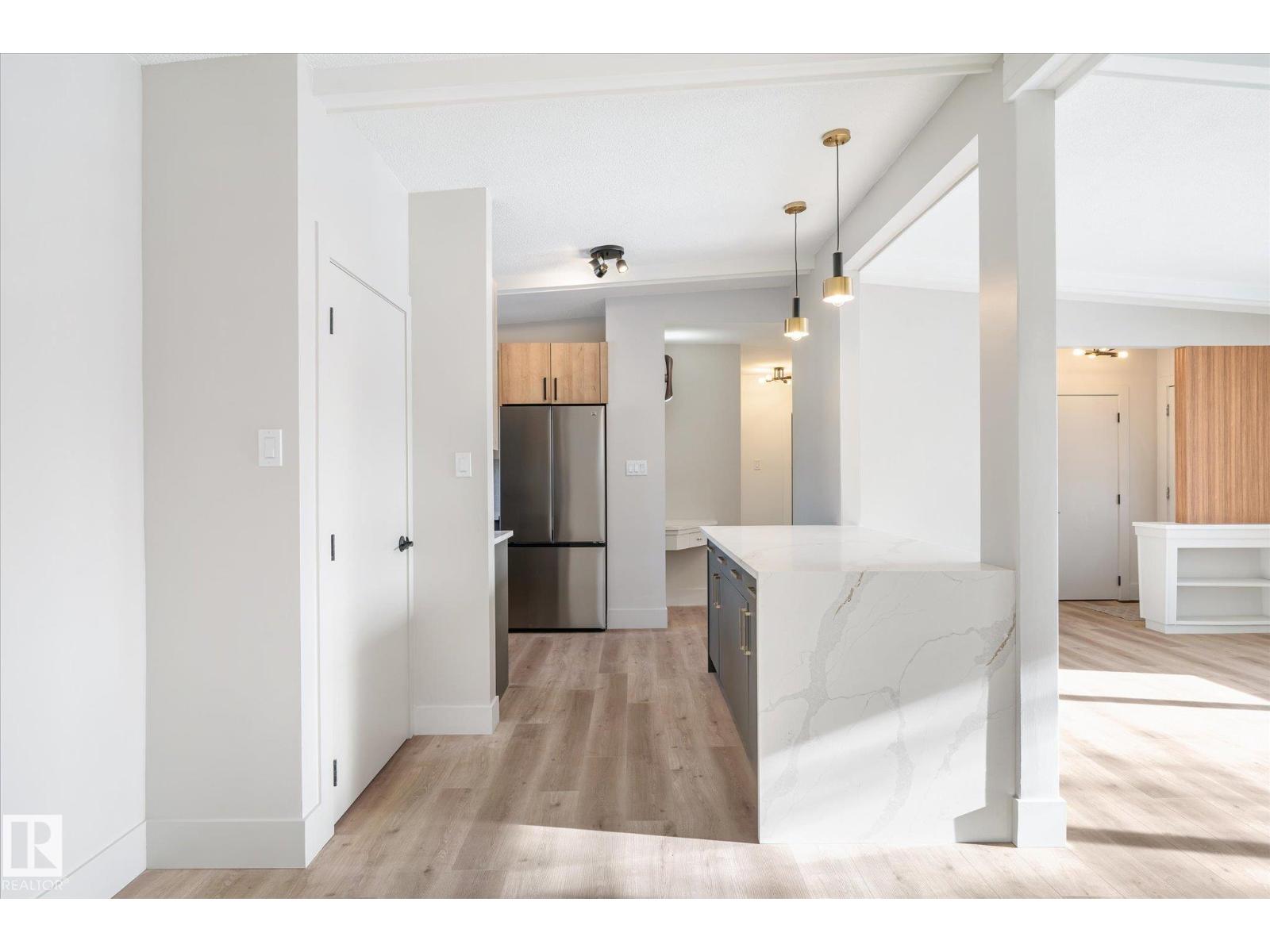 5504 94a Av Nw, Edmonton, Alberta  T6B 0Y5 - Photo 11 - E4472455