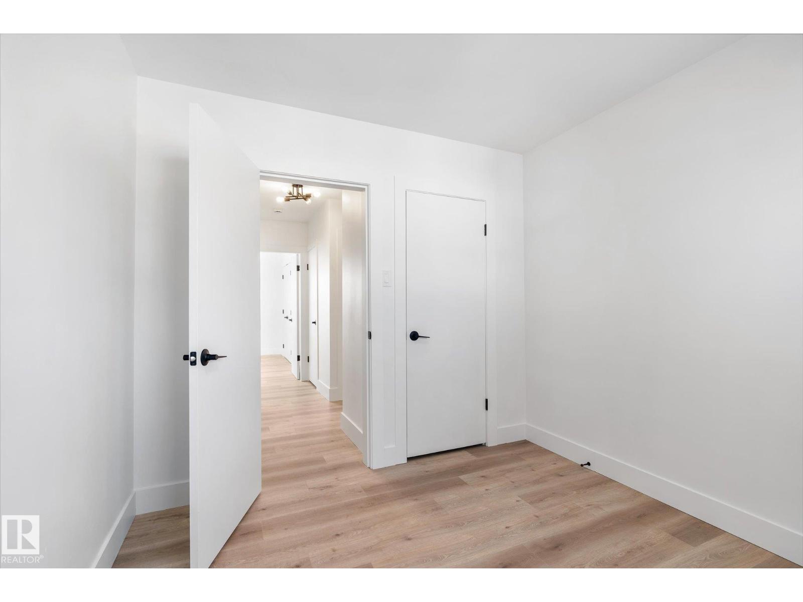 5504 94a Av Nw, Edmonton, Alberta  T6B 0Y5 - Photo 25 - E4472455