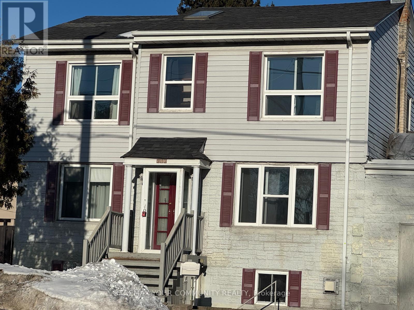 983 VICTORIA PARK AVENUE, Toronto, Ontario