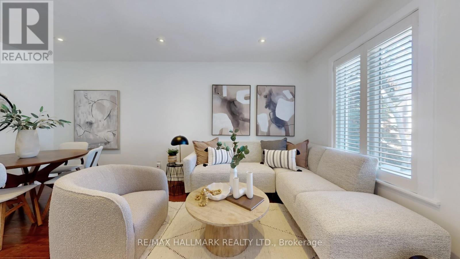 15a Myrtle Avenue, Toronto, Ontario  M4M 2A3 - Photo 3 - E12839324