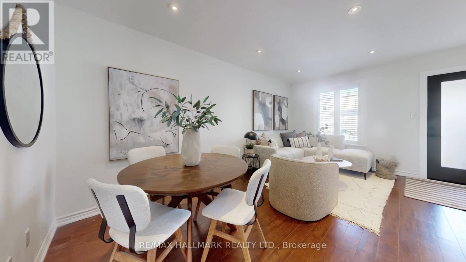 15a Myrtle Avenue, Toronto, Ontario  M4M 2A3 - Photo 5 - E12839324