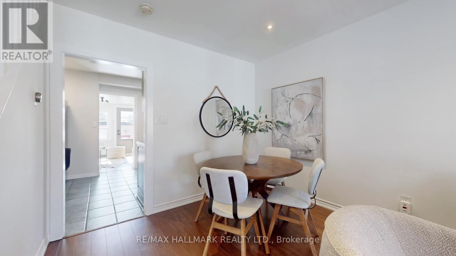 15a Myrtle Avenue, Toronto, Ontario  M4M 2A3 - Photo 6 - E12839324