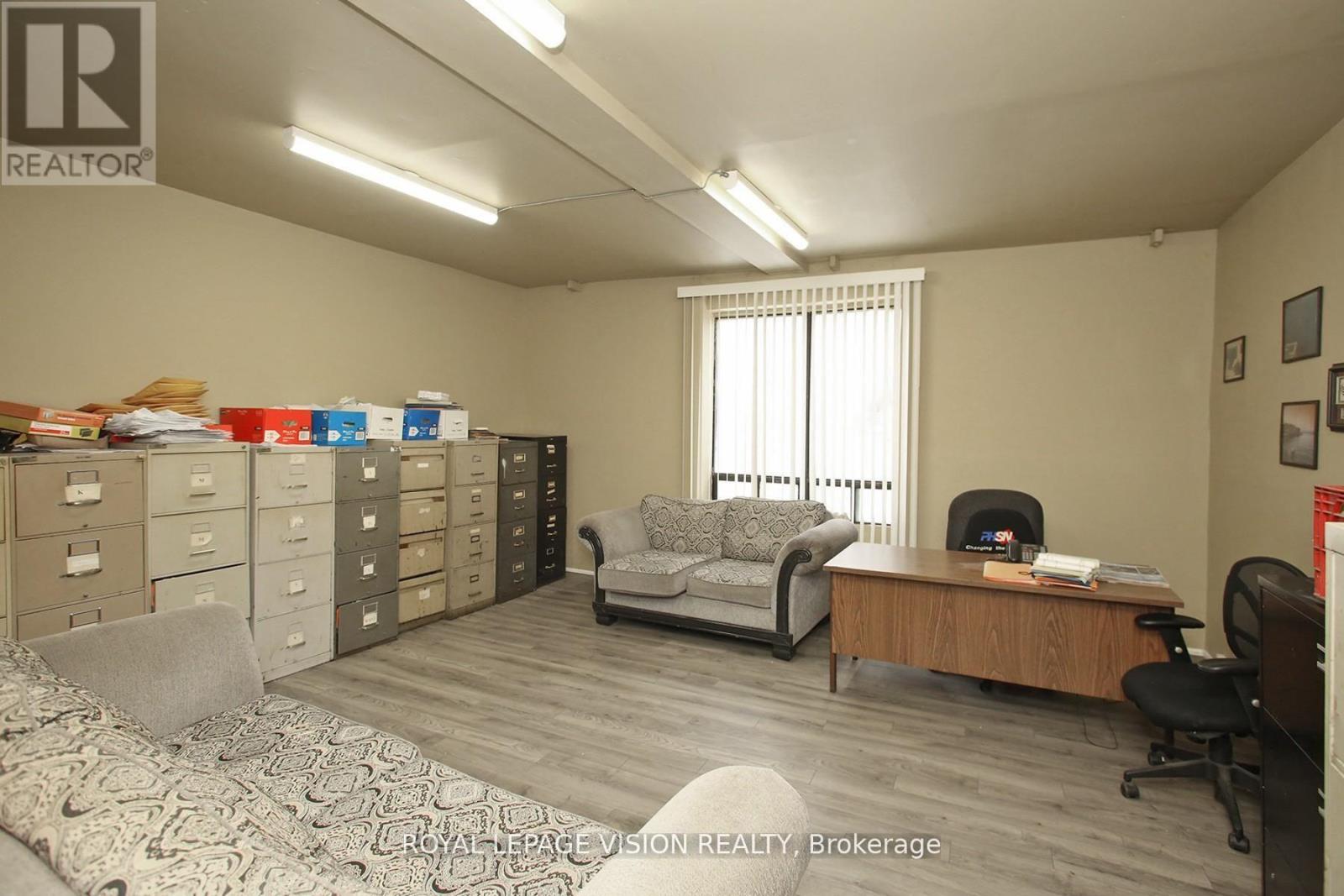 819 Pape Avenue, Toronto, Ontario  M4K 3V1 - Photo 28 - E12839424