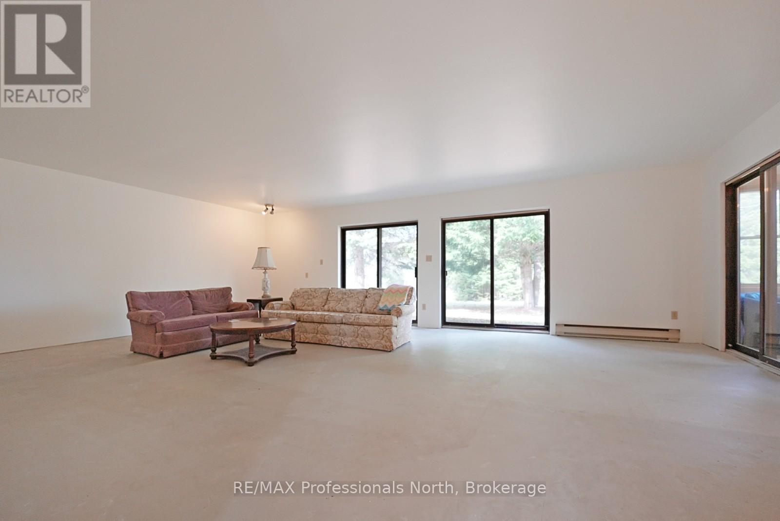 11601 Highway 118 Highway, Dysart Et Al, Ontario  K0M 1S0 - Photo 24 - X12839488