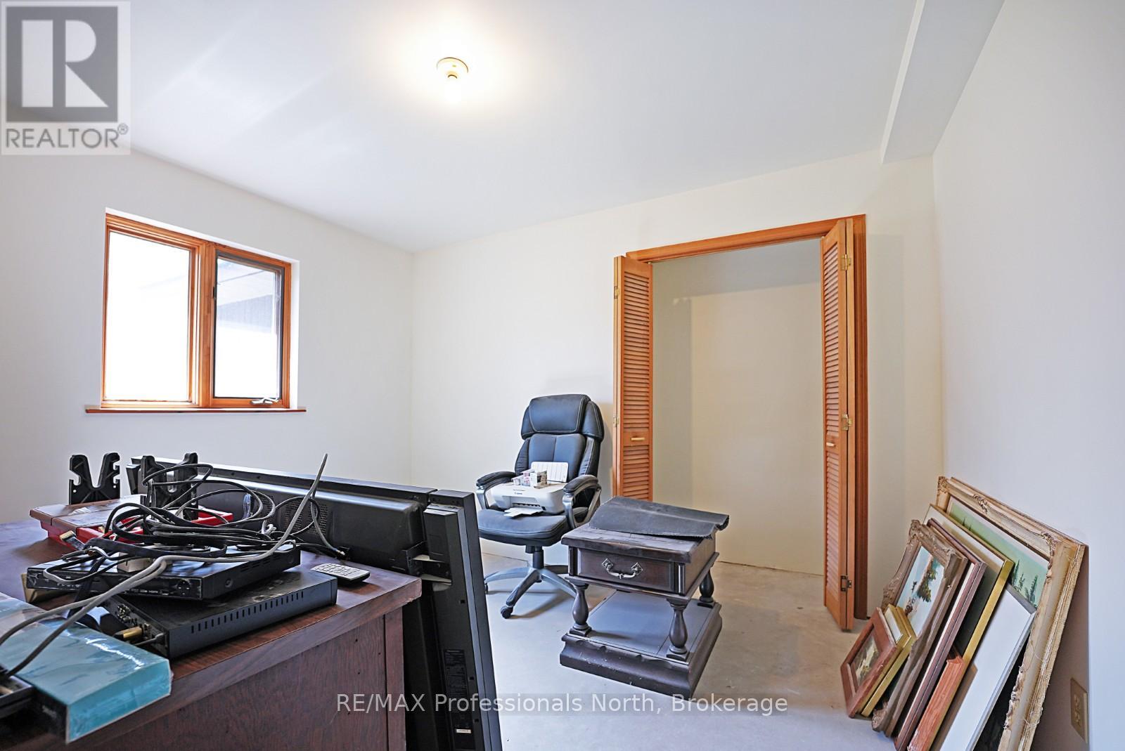 11601 Highway 118 Highway, Dysart Et Al, Ontario  K0M 1S0 - Photo 22 - X12839488