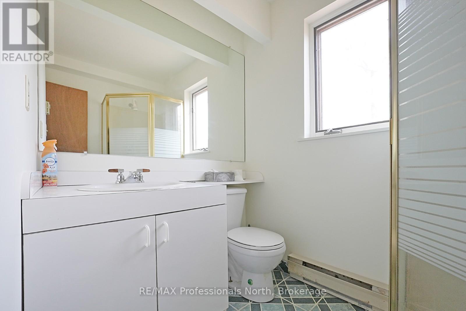 11601 Highway 118 Highway, Dysart Et Al, Ontario  K0M 1S0 - Photo 28 - X12839488