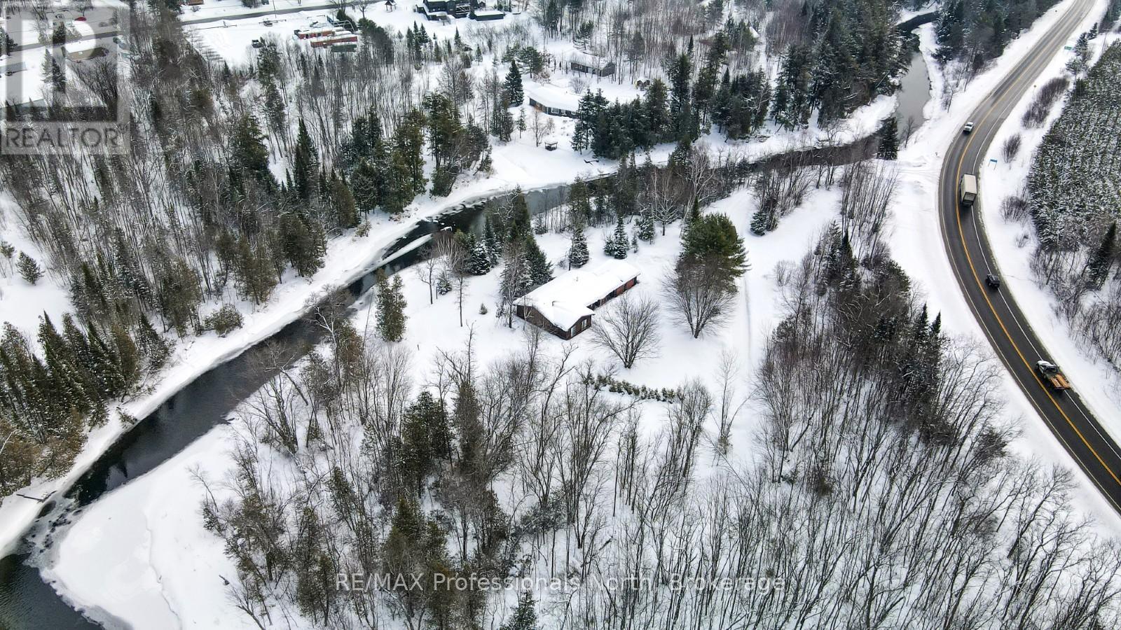 11601 Highway 118 Highway, Dysart Et Al, Ontario  K0M 1S0 - Photo 39 - X12839488