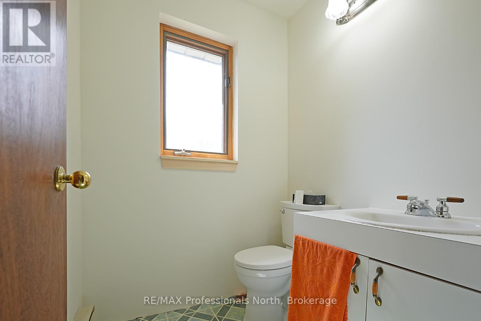 11601 Highway 118 Highway, Dysart Et Al, Ontario  K0M 1S0 - Photo 23 - X12839488