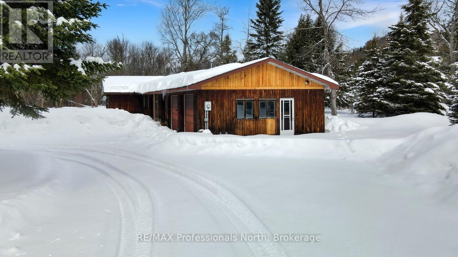 11601 Highway 118 Highway, Dysart Et Al, Ontario  K0M 1S0 - Photo 36 - X12839488