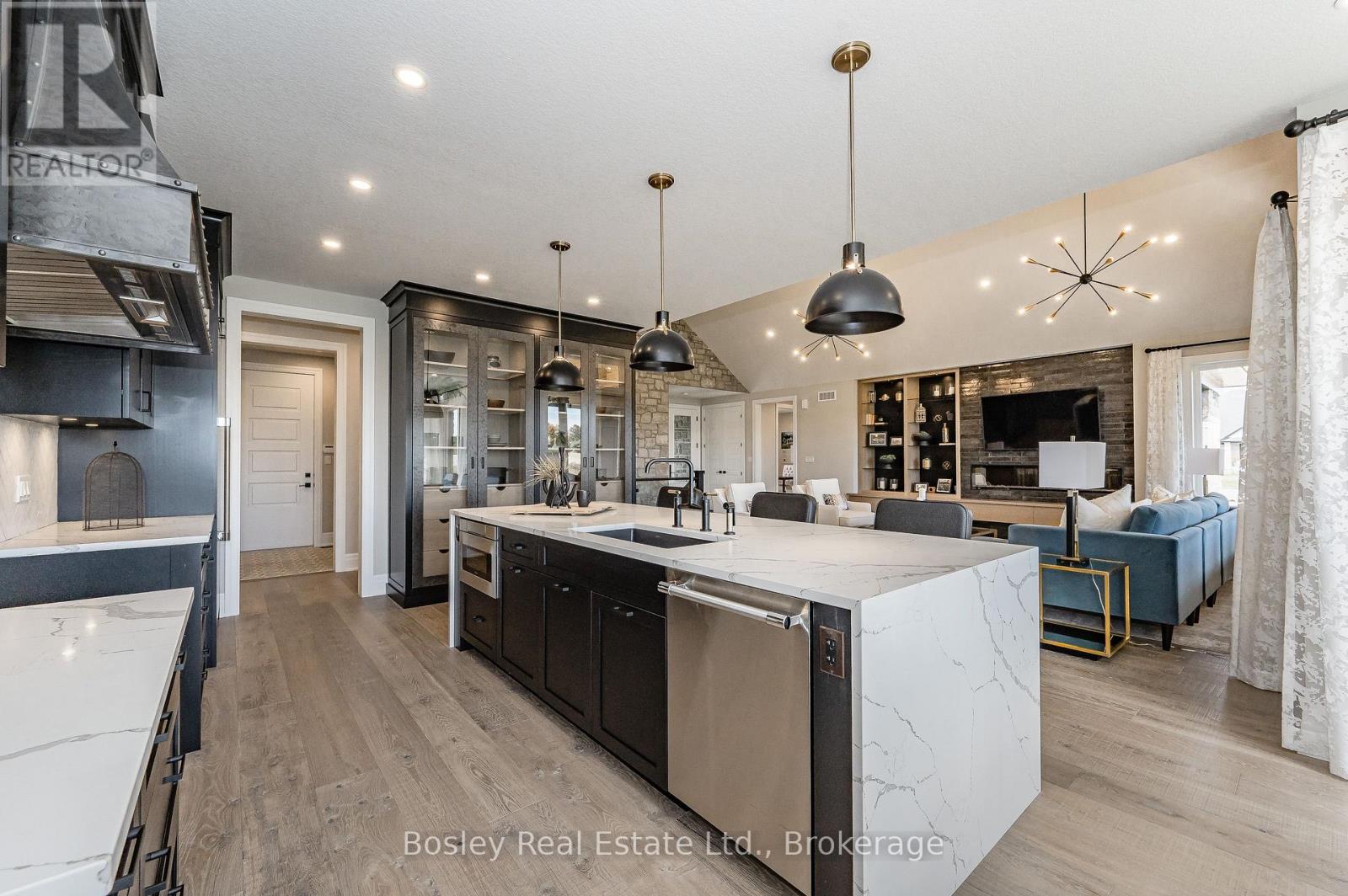 31 Goodwin Place, Centre Wellington, Ontario  N0B 1B0 - Photo 24 - X12839494