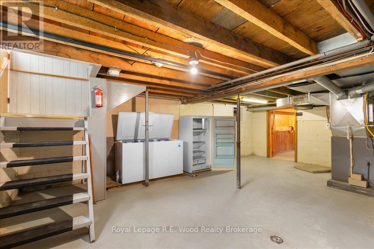 Photo 23 of 36 for 55489 Best Line