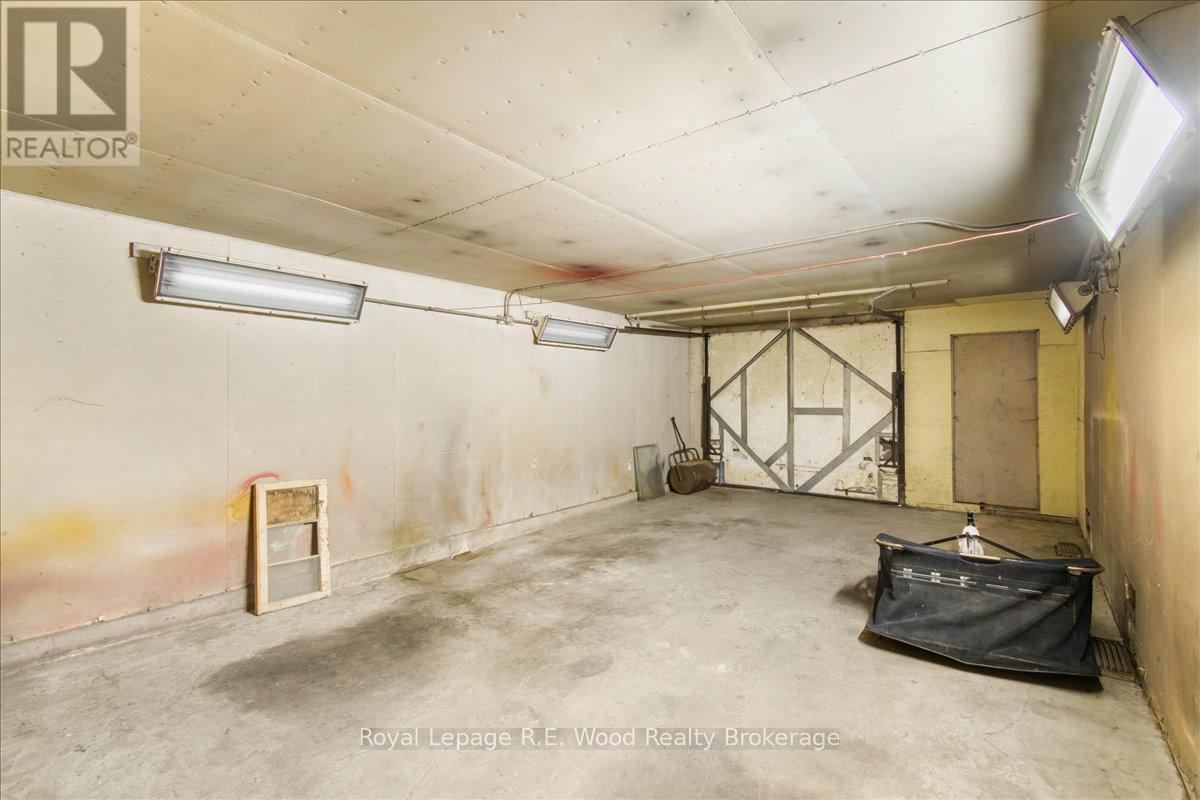 Photo 33 of 36 for 55489 Best Line