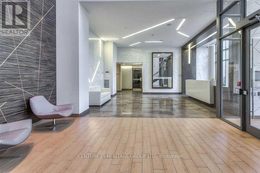 908 - 325 South Park Road, Markham (Commerce Valley), Ontario  L3T 0B8 - Photo 2 - N12839184