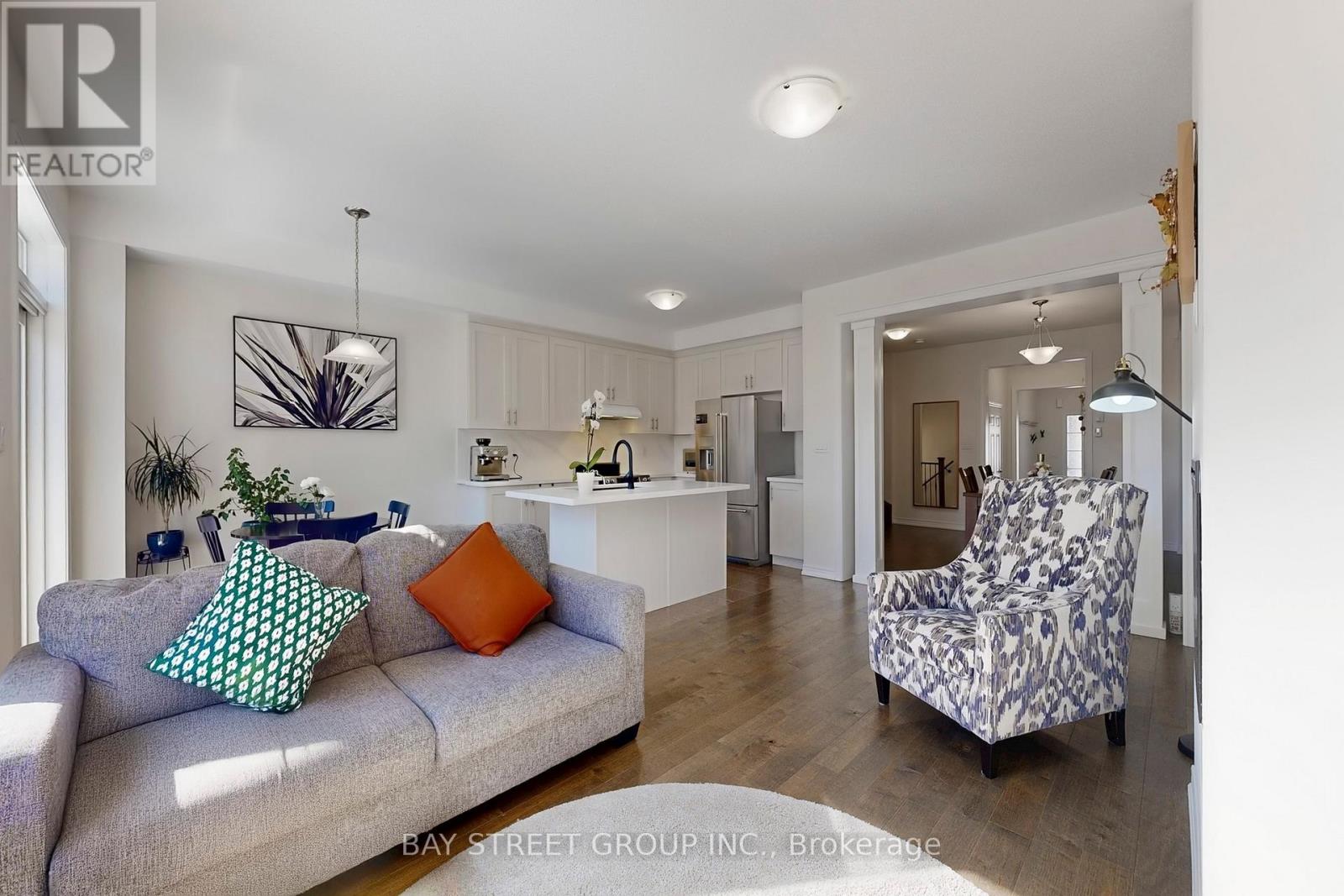 7 Paper Mills Crescent, Richmond Hill, Ontario  L4E 0V5 - Photo 11 - N12839194