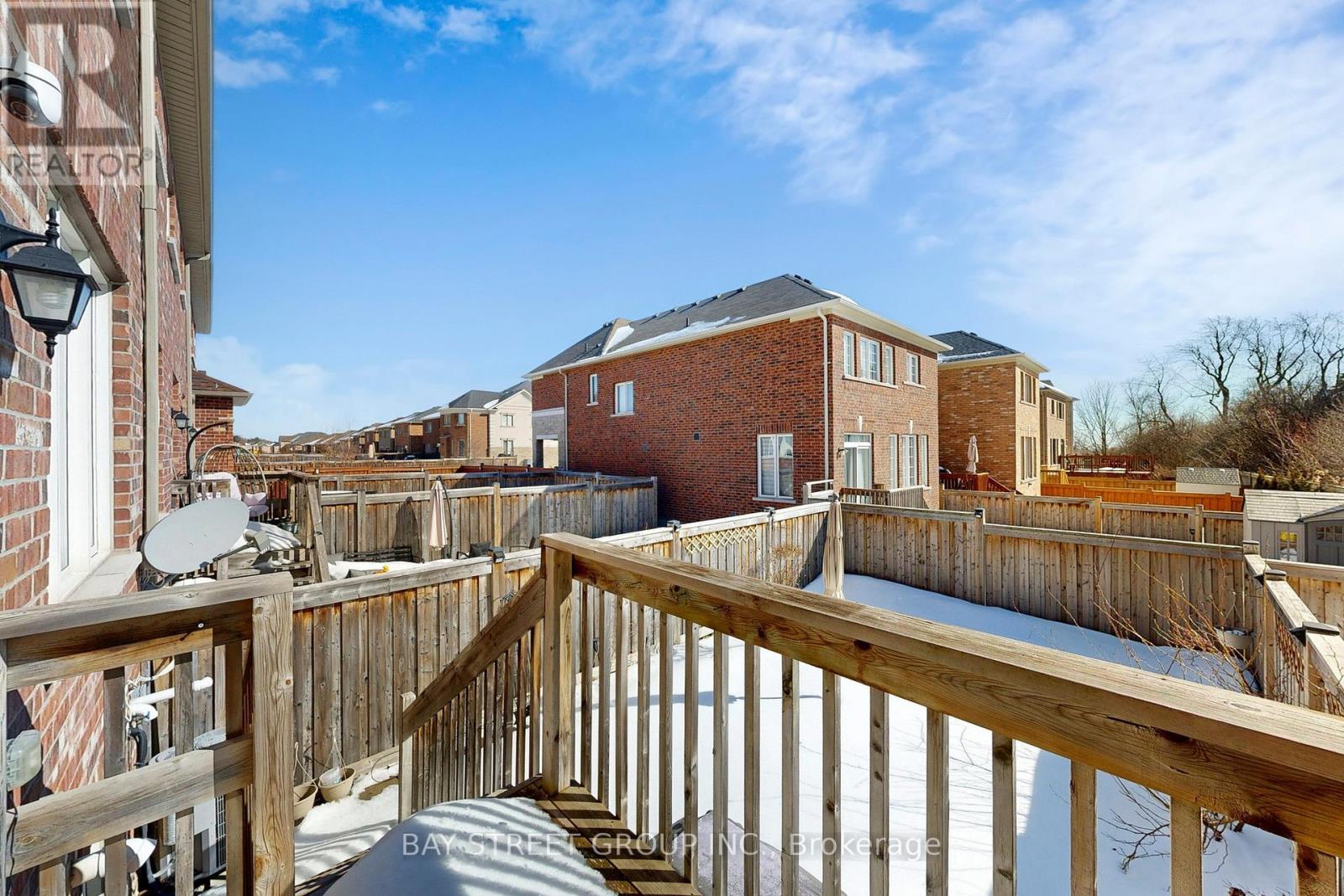 7 Paper Mills Crescent, Richmond Hill, Ontario  L4E 0V5 - Photo 32 - N12839194