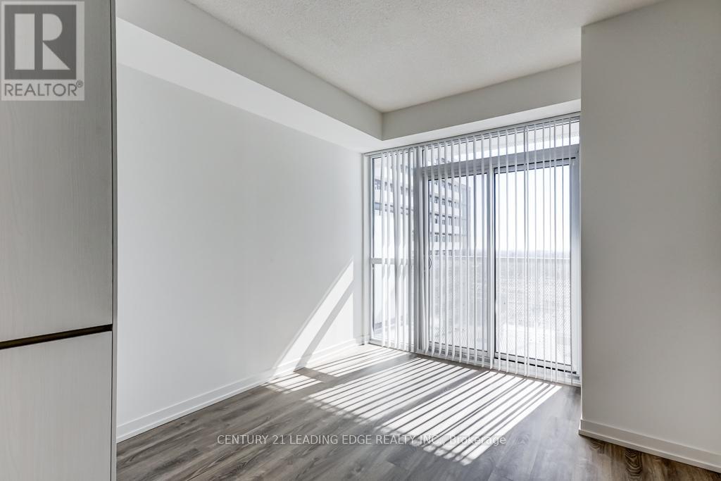 4011 - 8 Interchange Way, Vaughan, Ontario  L4K 5Z7 - Photo 13 - N12839200