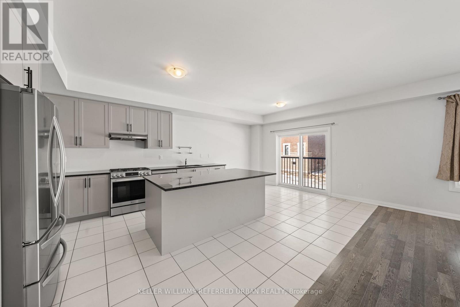 Main/upper - 1466 Stovell Crescent, Innisfil (Lefroy), Ontario  L0L 1W0 - Photo 10 - N12839226