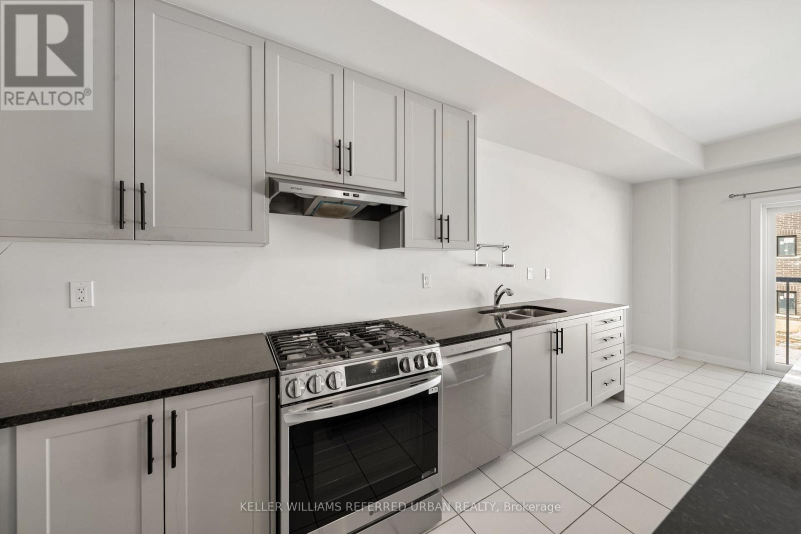 Main/upper - 1466 Stovell Crescent, Innisfil (Lefroy), Ontario  L0L 1W0 - Photo 13 - N12839226