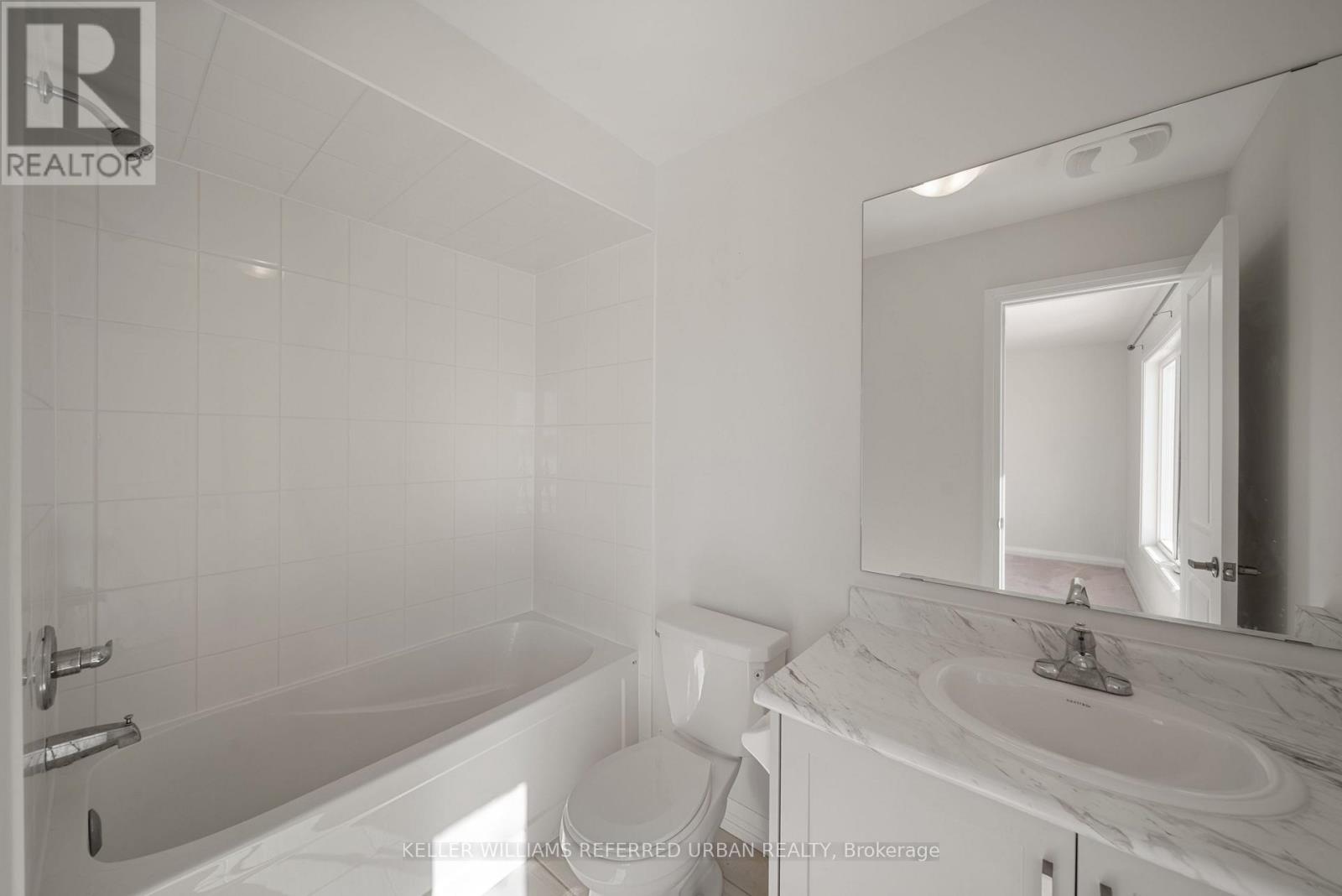 Main/upper - 1466 Stovell Crescent, Innisfil (Lefroy), Ontario  L0L 1W0 - Photo 34 - N12839226