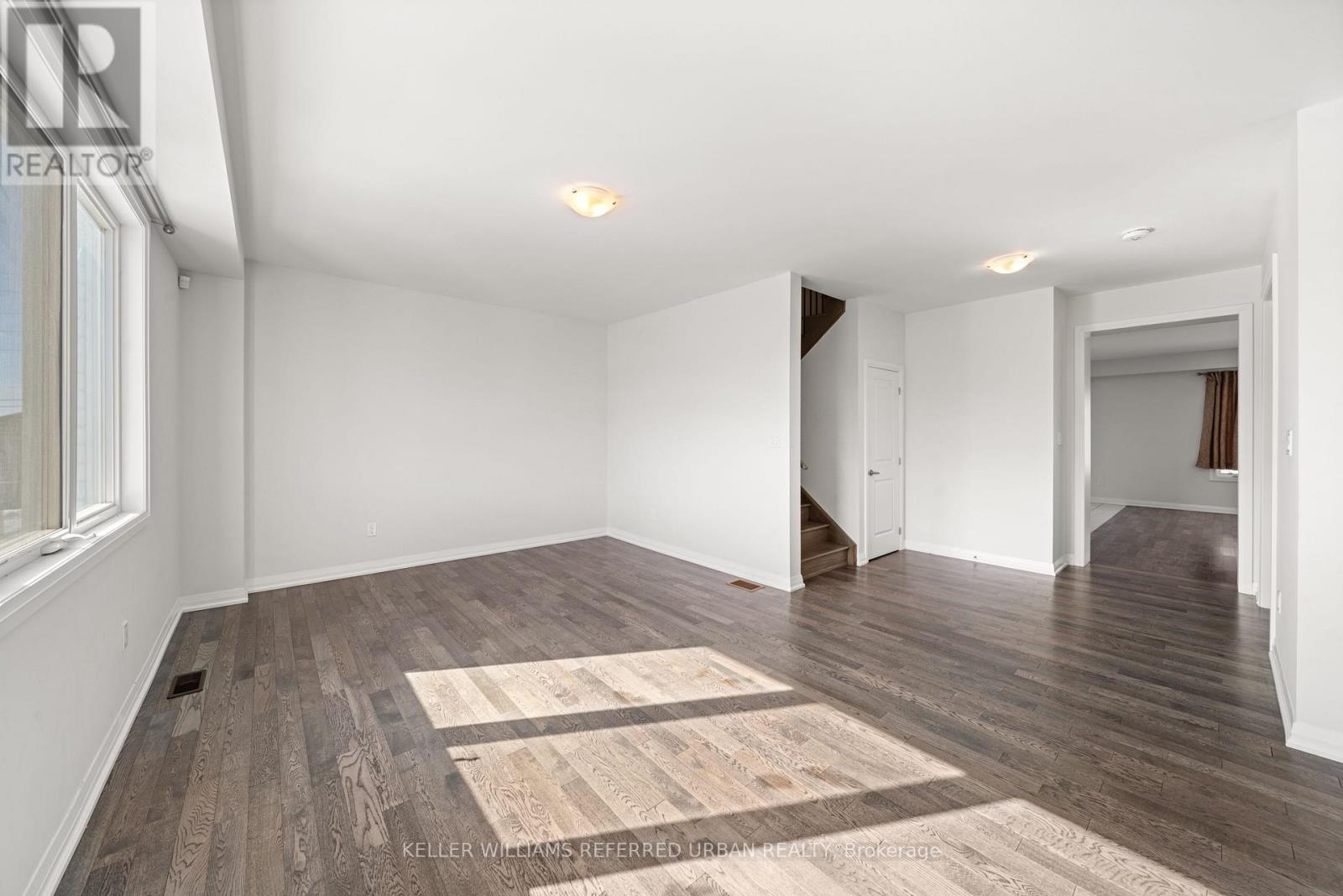 Main/upper - 1466 Stovell Crescent, Innisfil (Lefroy), Ontario  L0L 1W0 - Photo 6 - N12839226