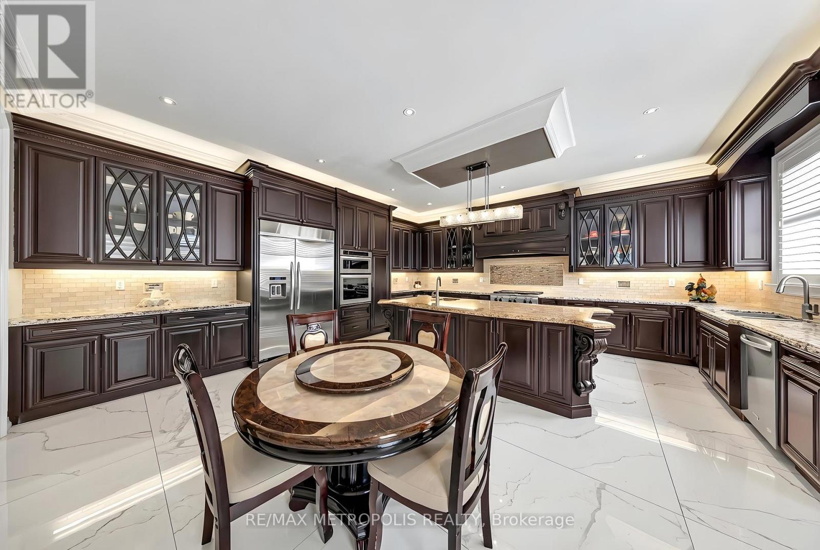 9 Alai Circle, Markham, Ontario  L3R 1E2 - Photo 11 - N12839234