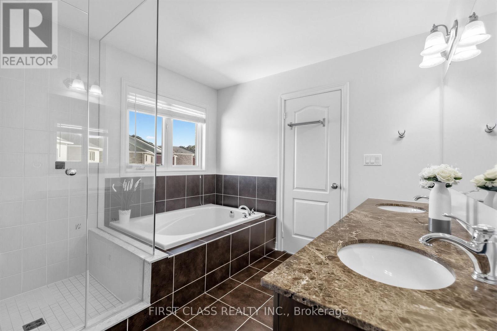 275 William Graham Drive, Aurora, Ontario  L4G 0W4 - Photo 36 - N12839238