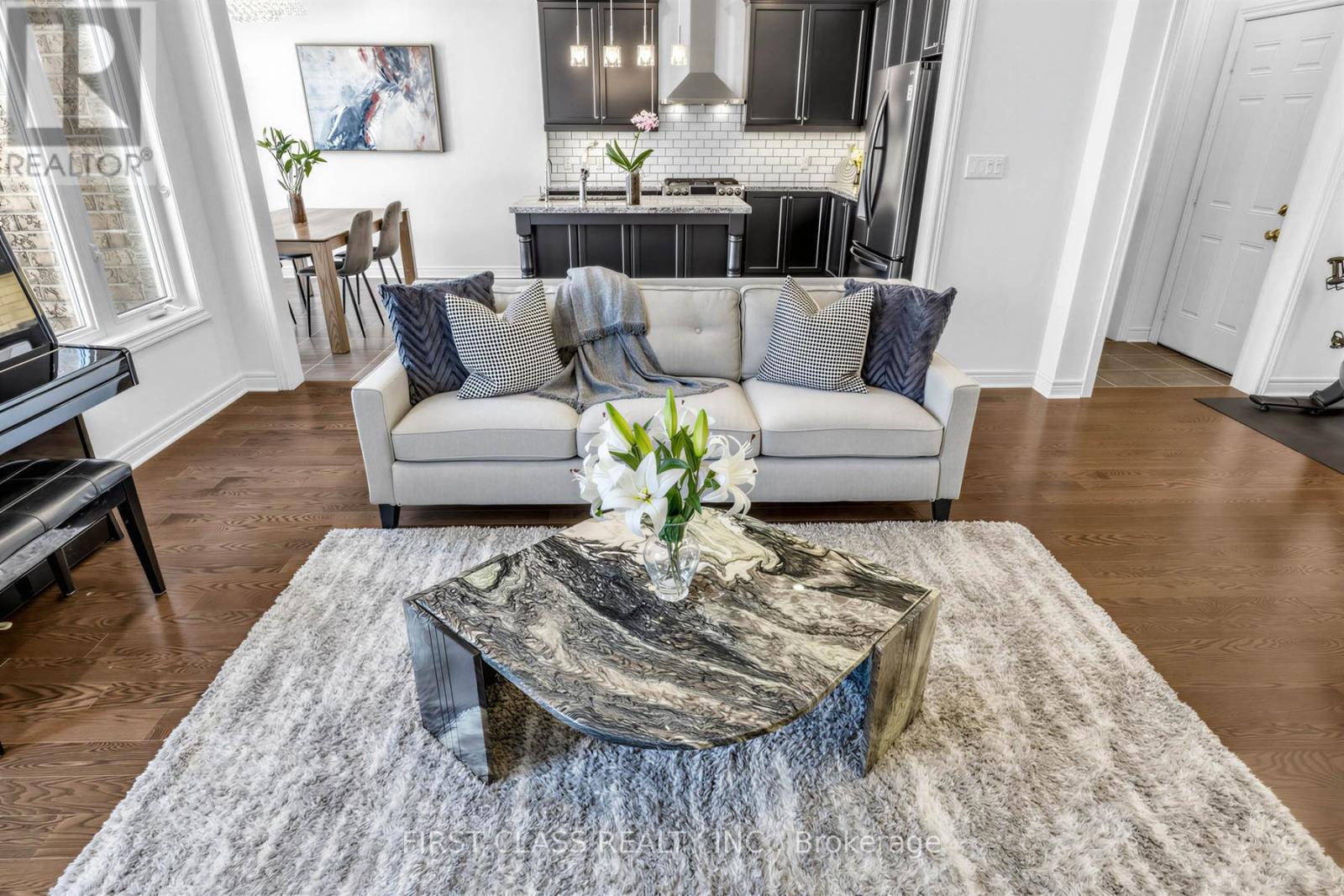 275 William Graham Drive, Aurora, Ontario  L4G 0W4 - Photo 9 - N12839238