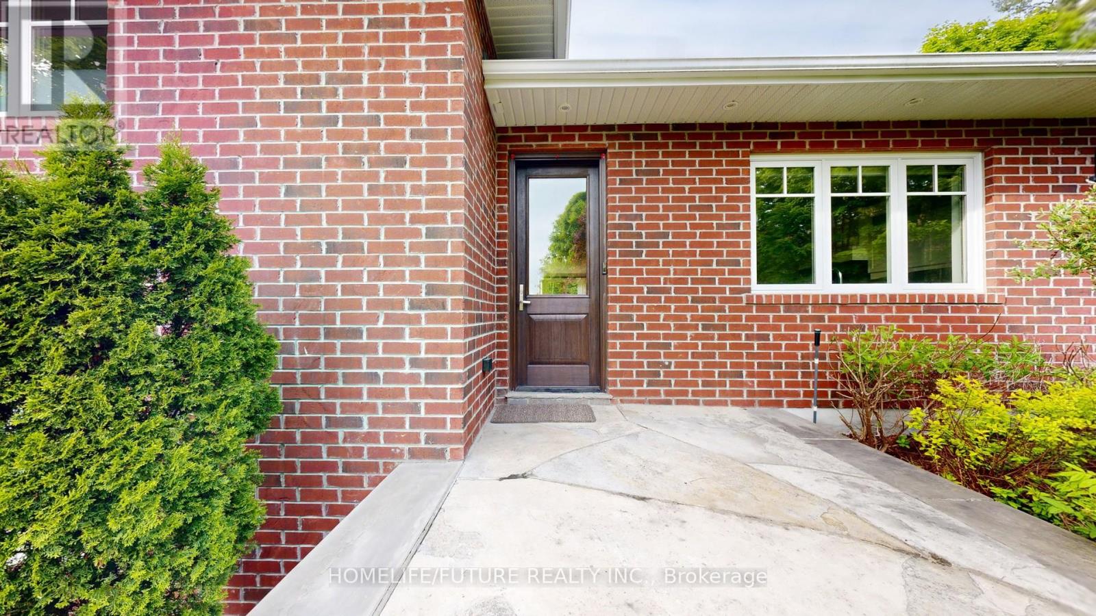 5556 Vivian Road, Whitchurch-Stouffville, Ontario  L4A 3G9 - Photo 3 - N12839276