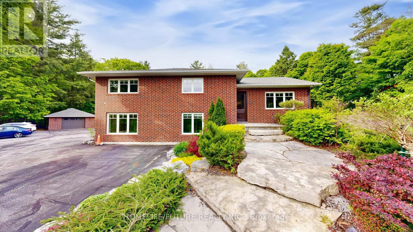 5556 Vivian Road, Whitchurch-Stouffville, Ontario  L4A 3G9 - Photo 6 - N12839276