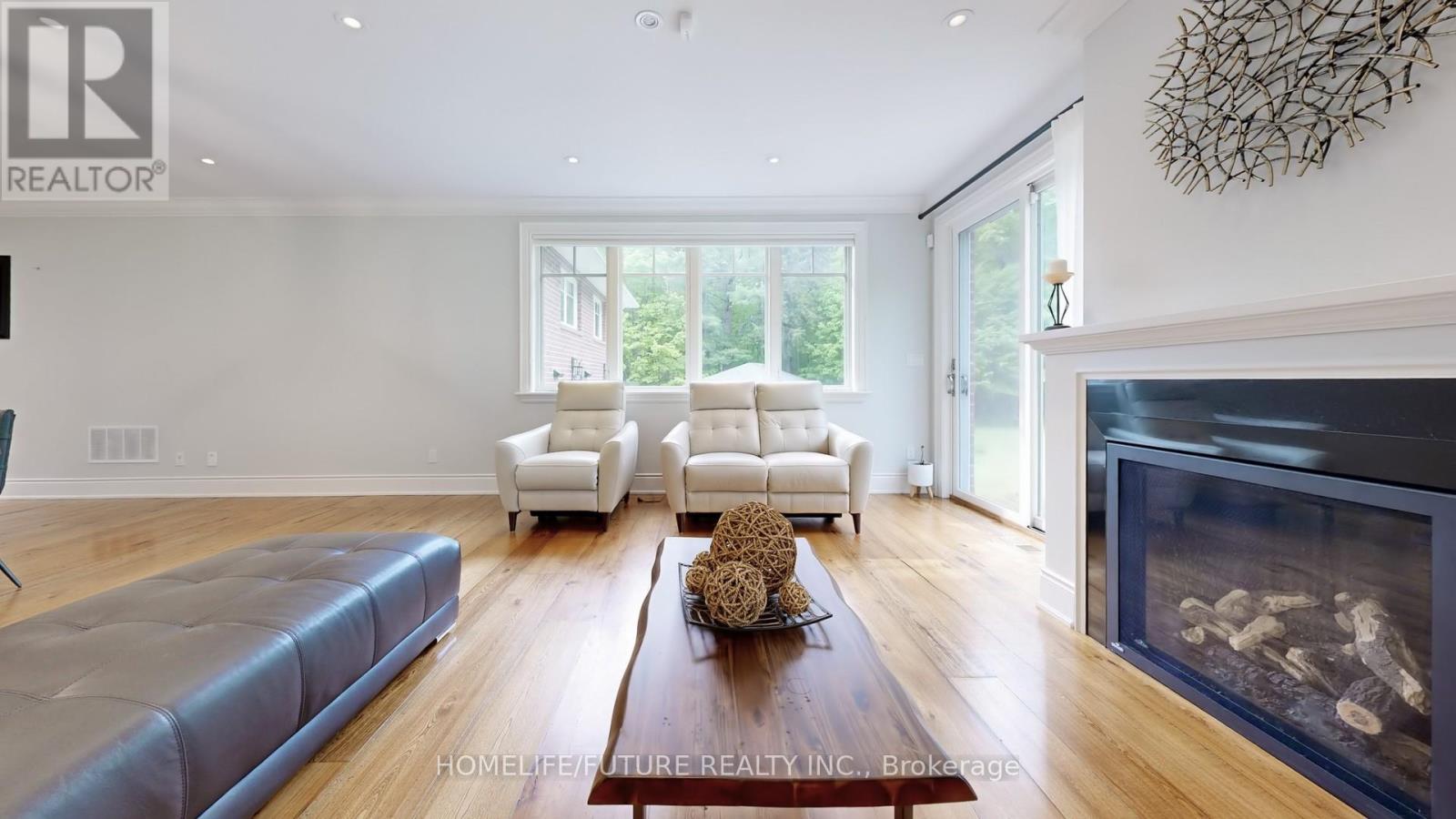 5556 Vivian Road, Whitchurch-Stouffville, Ontario  L4A 3G9 - Photo 7 - N12839276