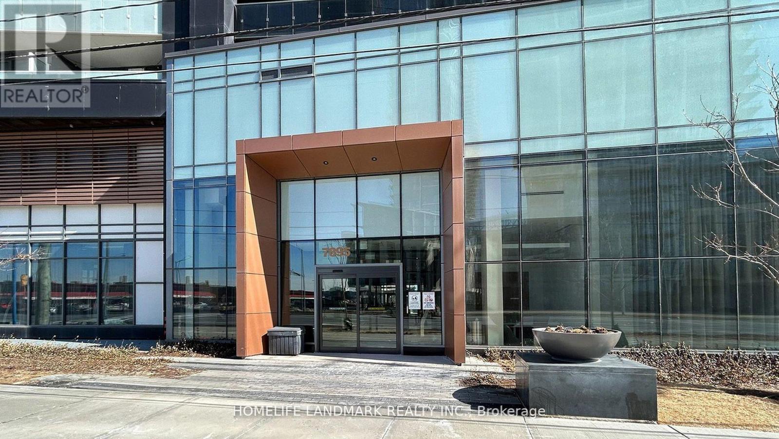 311 - 7895 Jane Street, Vaughan, Ontario  L4K 2M7 - Photo 2 - N12839340