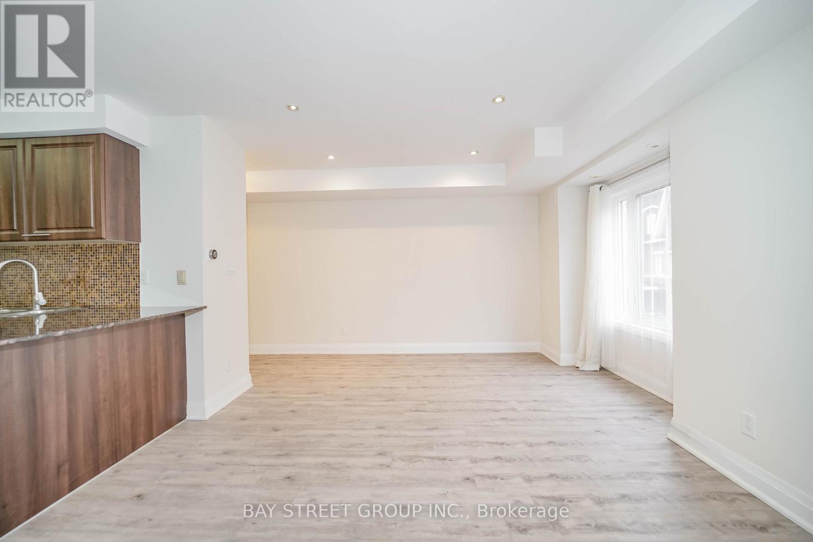 227 - 320 John Street, Markham, Ontario  L3T 0B1 - Photo 11 - N12839362