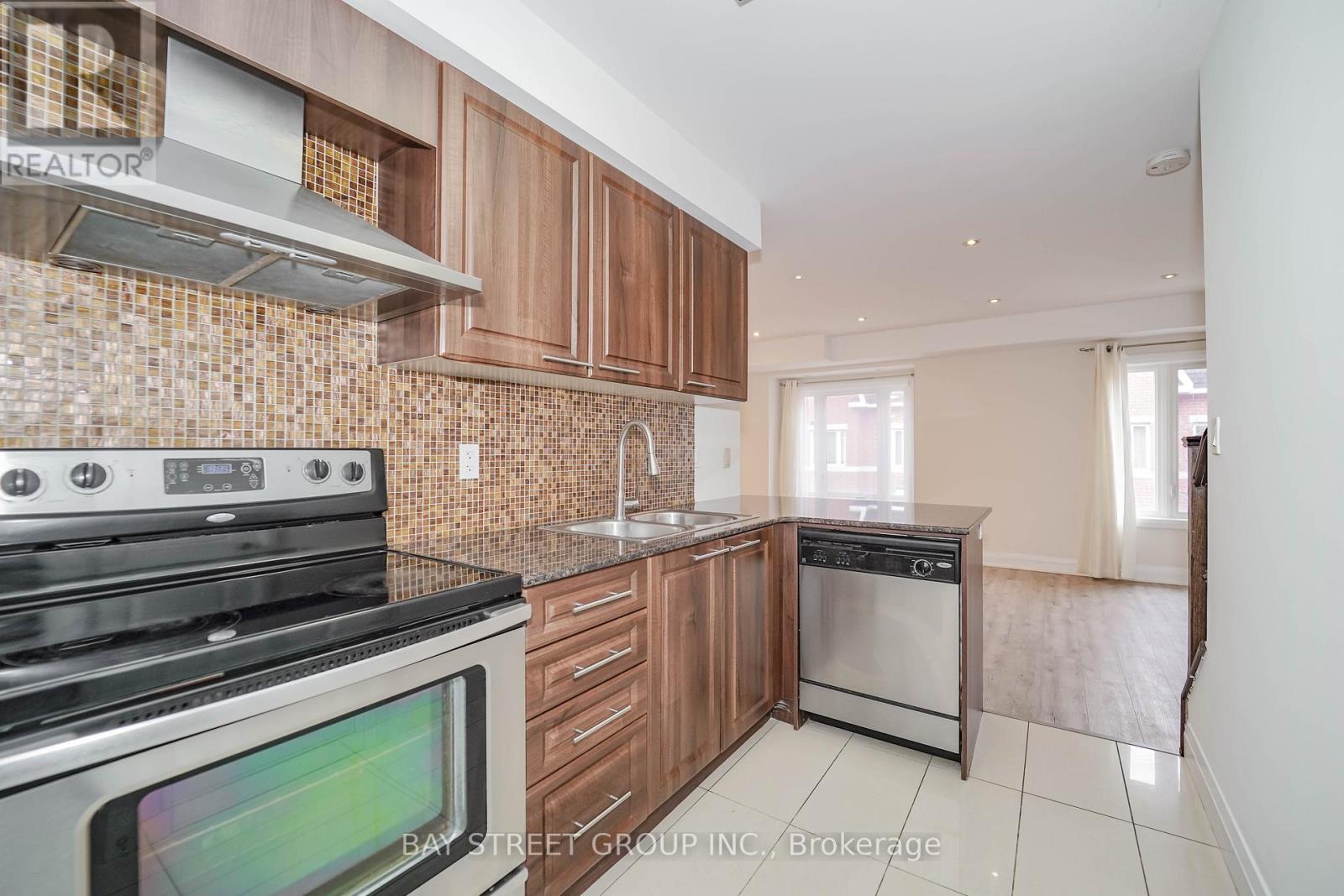 227 - 320 John Street, Markham, Ontario  L3T 0B1 - Photo 19 - N12839362