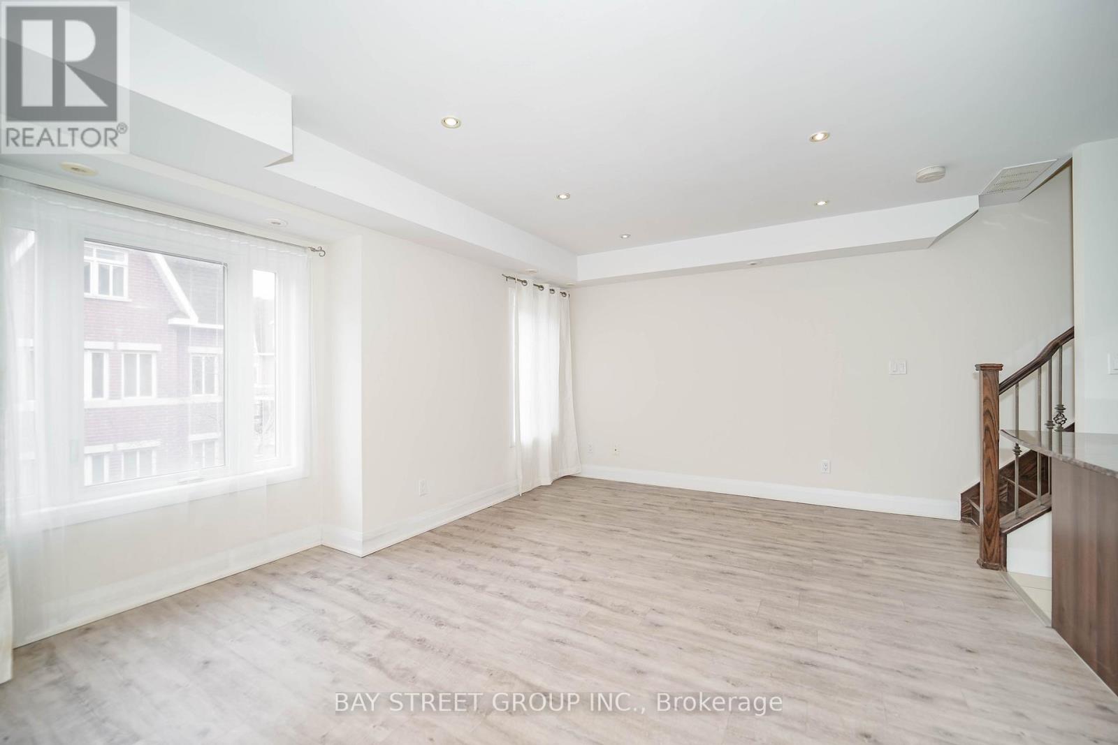 227 - 320 John Street, Markham, Ontario  L3T 0B1 - Photo 7 - N12839362