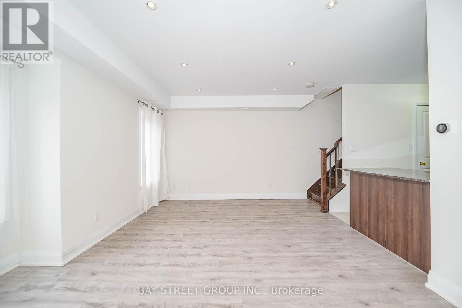 227 - 320 John Street, Markham, Ontario  L3T 0B1 - Photo 8 - N12839362