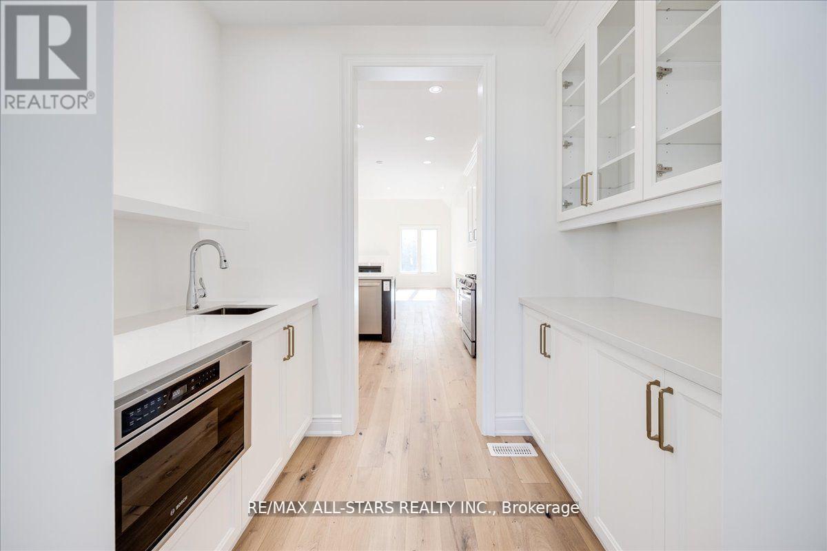 59 Stadacona Avenue, Georgina, Ontario  L0E 1R0 - Photo 6 - N12839376