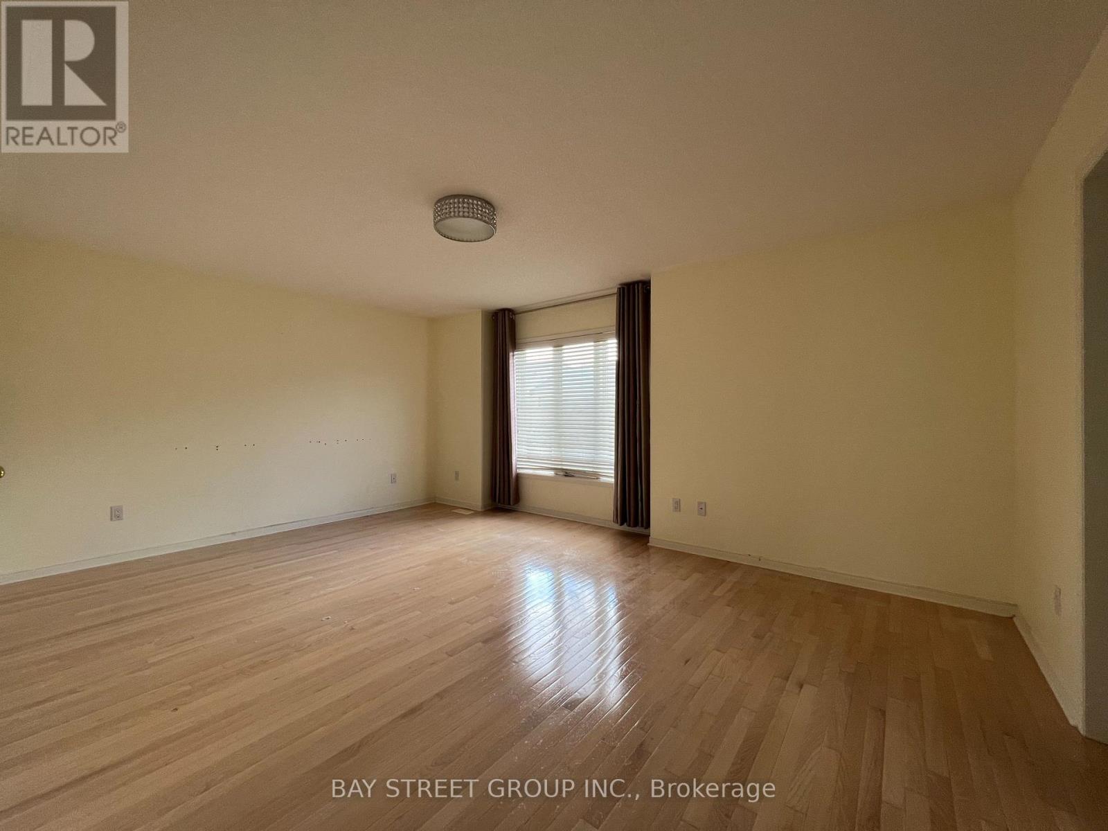 348 Shirley Drive, Richmond Hill, Ontario  L4S 2N4 - Photo 6 - N12839426