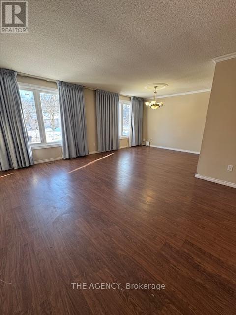 Main - 63 Centre Street E, Richmond Hill, Ontario  L4C 1A3 - Photo 3 - N12839472